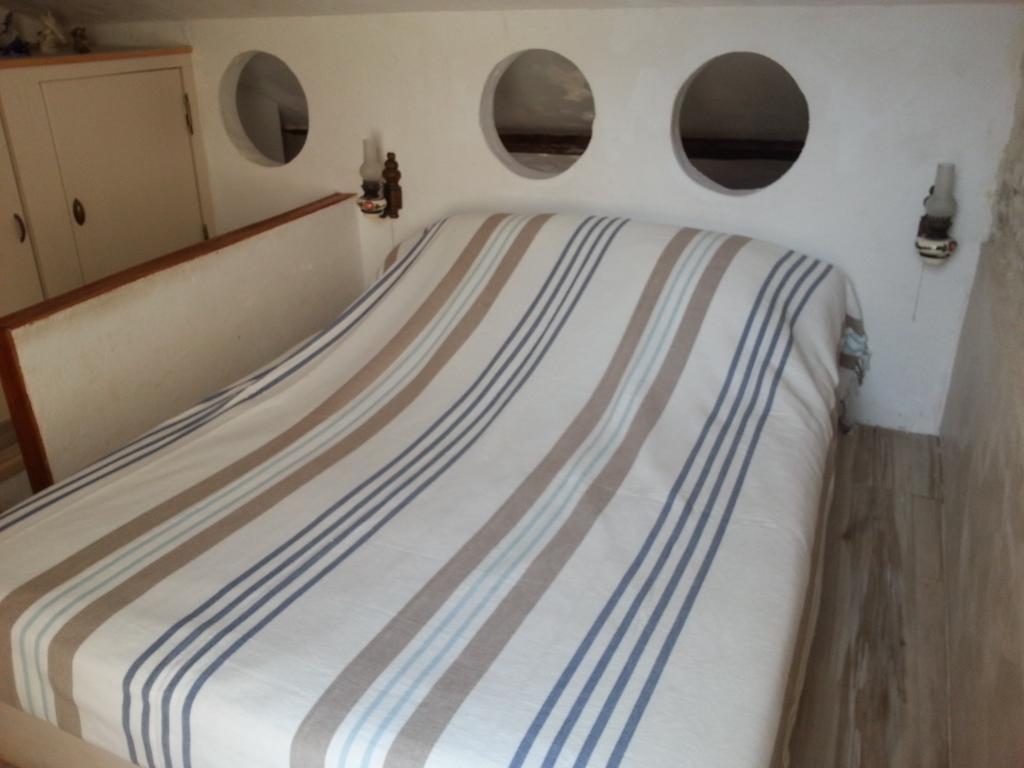 Bed and Breakfast Le Patio Des Cigales Roquefort-des-Corbieres Номер фото